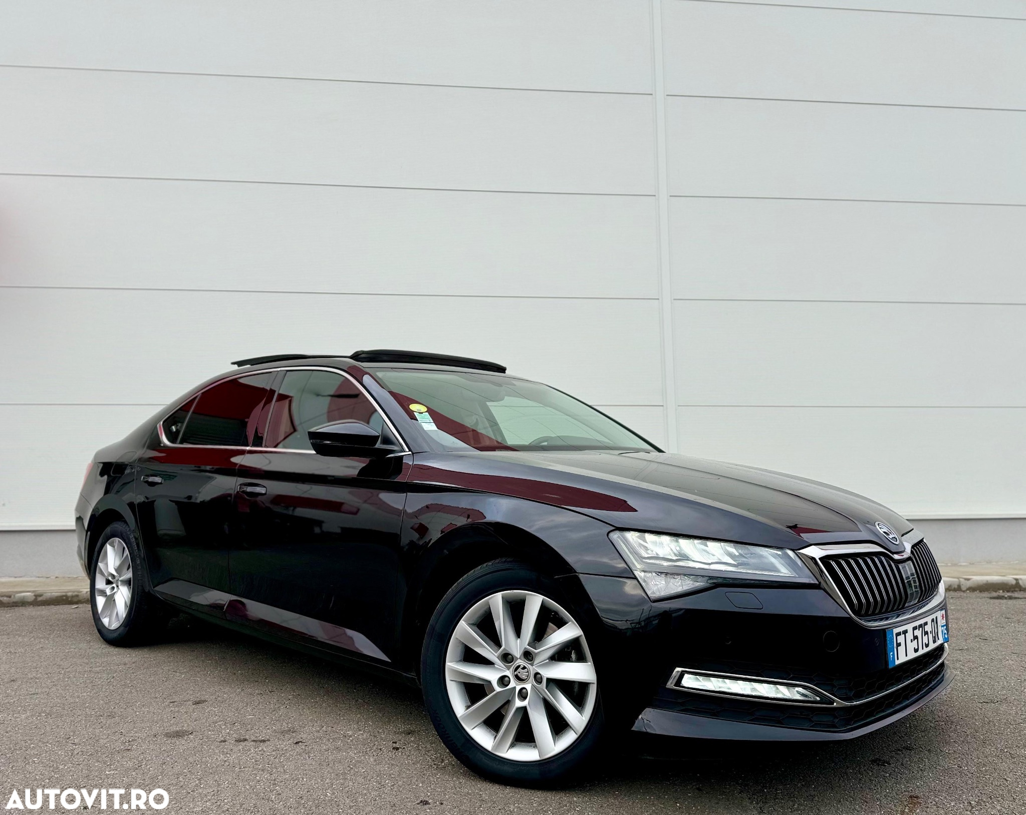 Skoda Superb 2.0 TDI DSG Ambition - 14