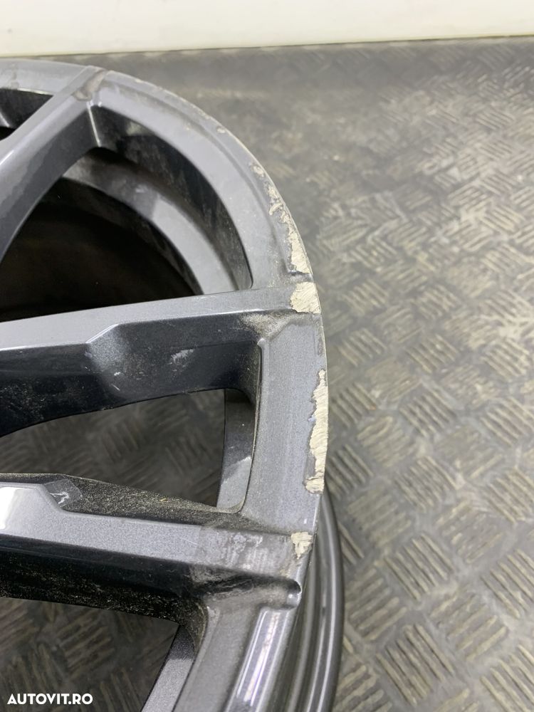Dezmembrez Janta aliaj de pe BMW - 3