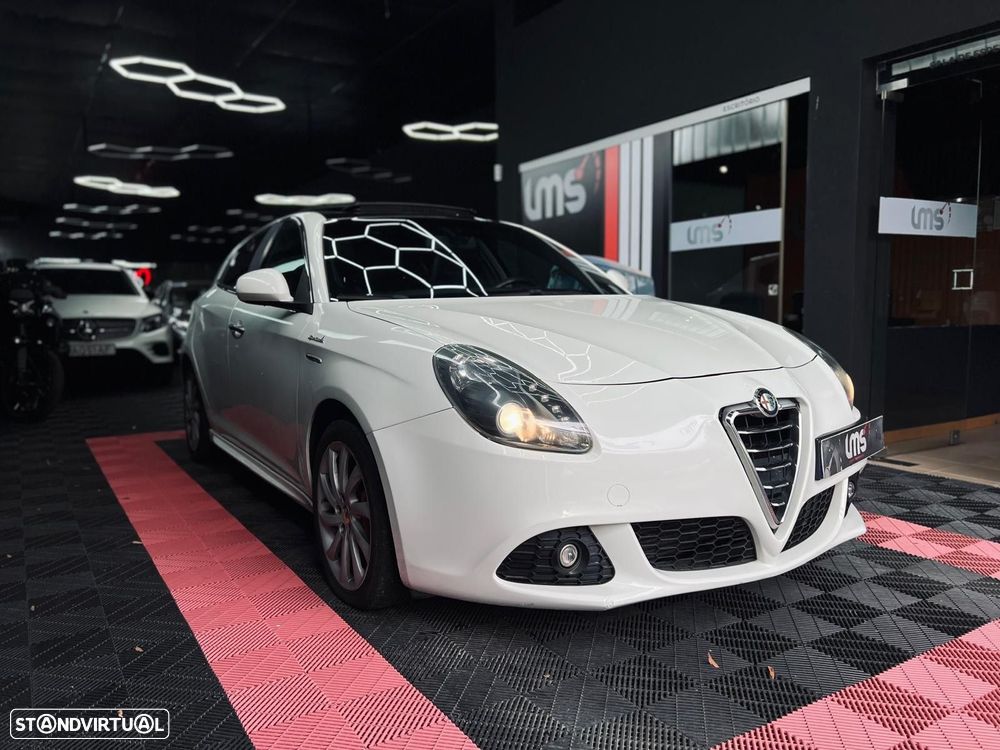 Alfa Romeo Giulietta 1.6 JTDm Distinctive - 6