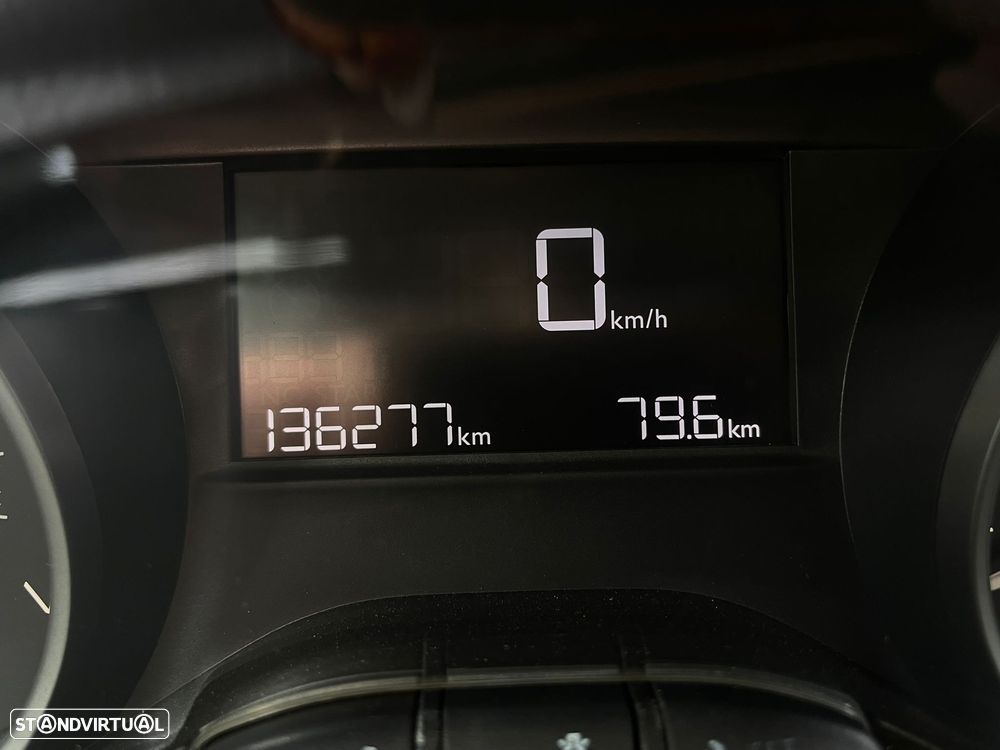 Peugeot 208 1.2 PureTech Style - 11