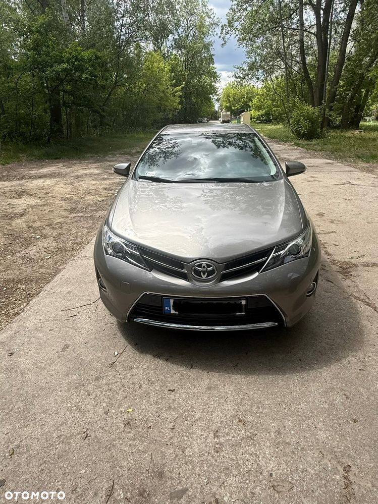 Toyota Auris 1.6 Premium Comfort MS - 6