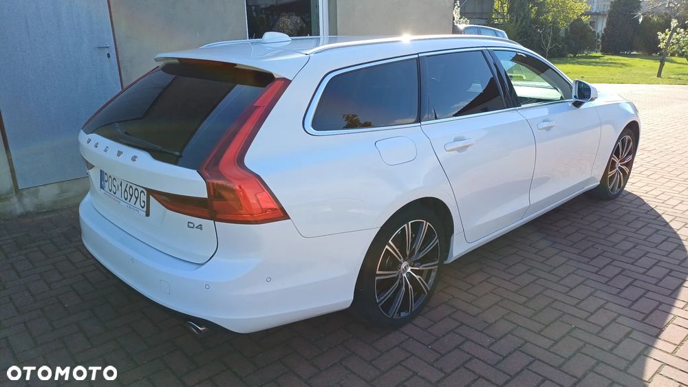 Volvo V90 D4 Geartronic Kinetic - 5