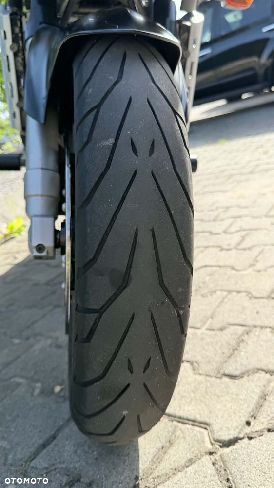 Yamaha FZS - 11
