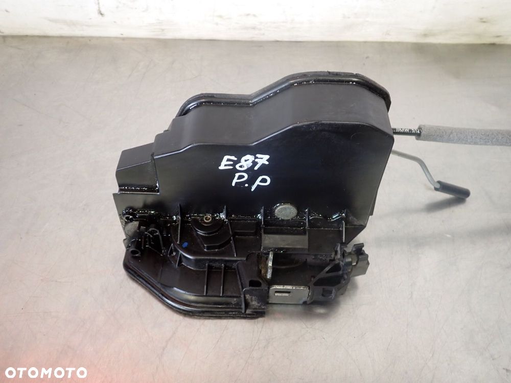 ZAMEK PRAWY PRZÓD DRZWI BMW E87 - 5