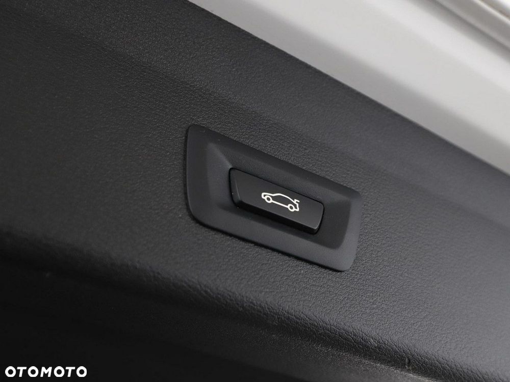 BMW X1 sDrive20d xLine - 39
