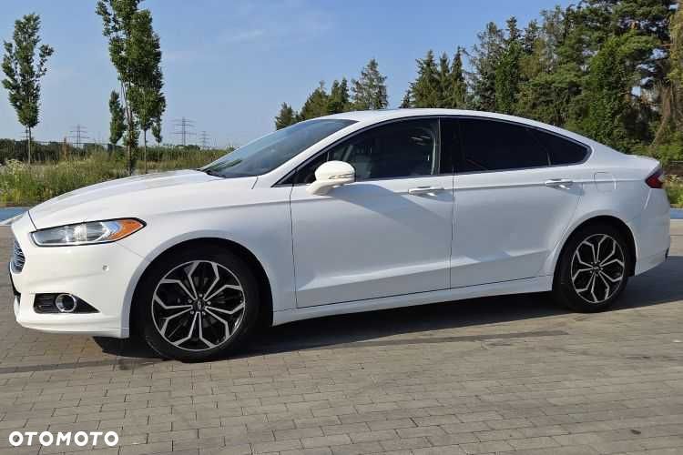 Ford Fusion - 2