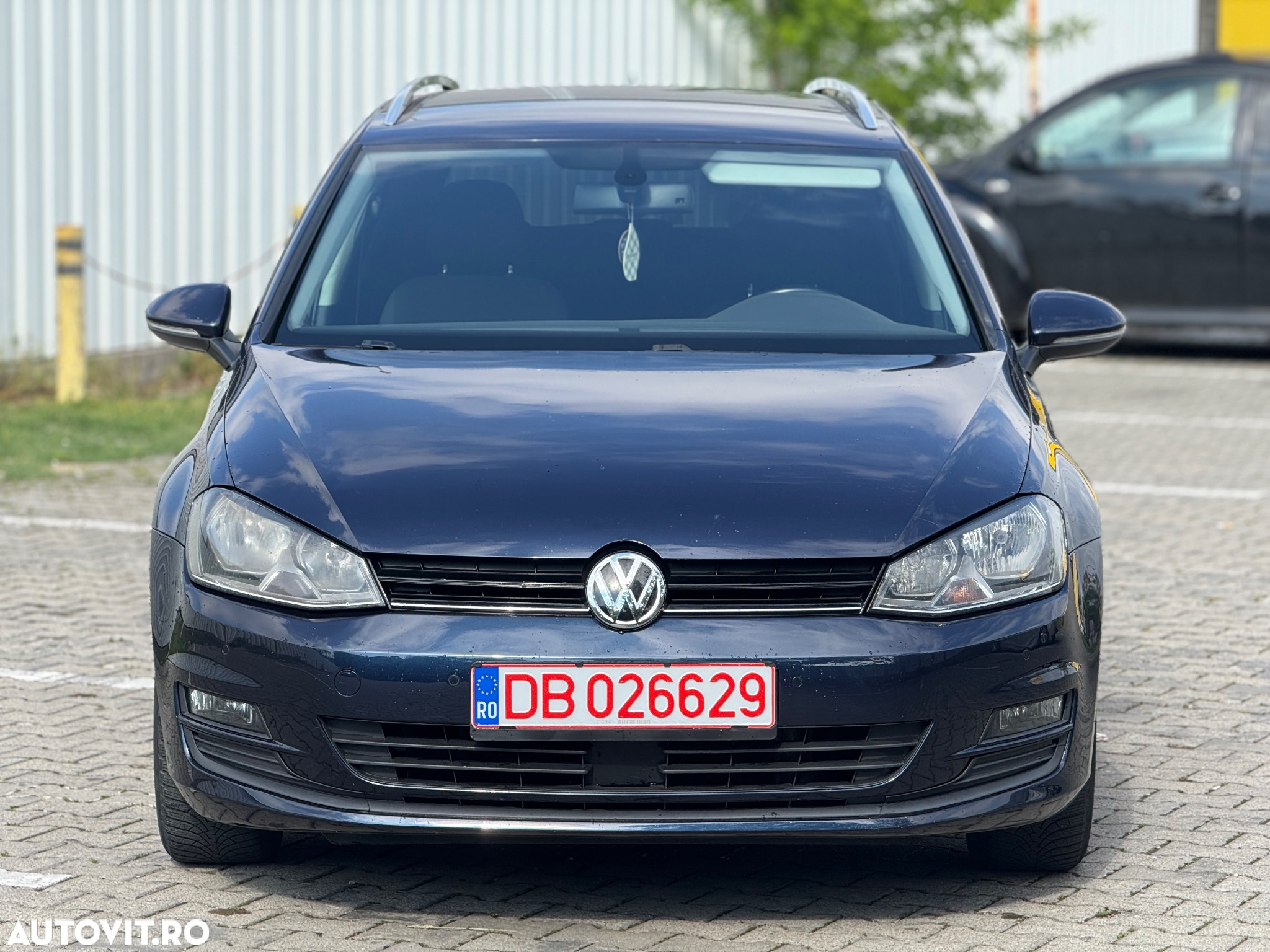 Volkswagen Golf 1.6 BlueTDI DSG Comfortline - 3