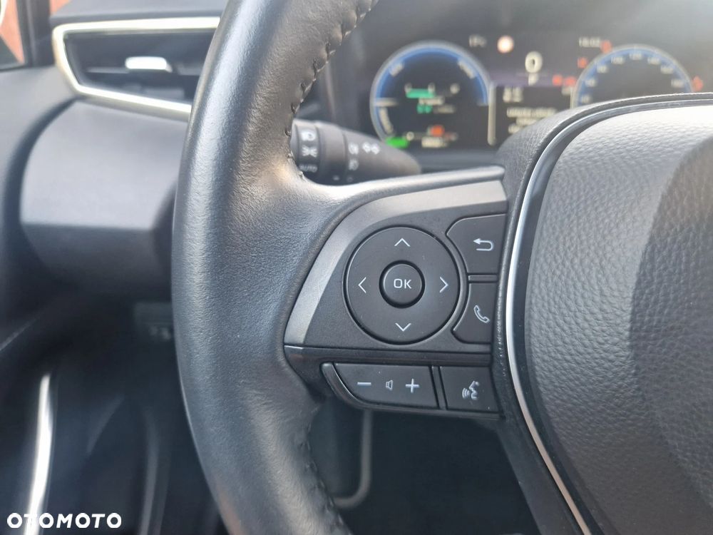 Toyota Corolla 1.8 Hybrid Comfort - 24