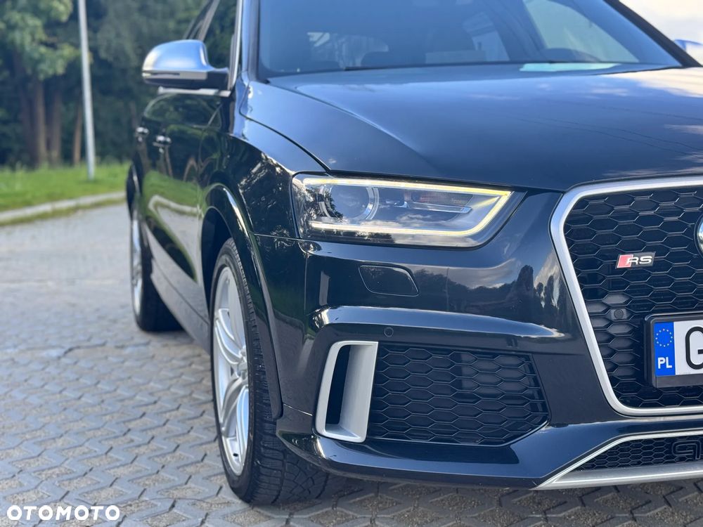 Audi RS Q3 2.5 TFSI quattro S tronic - 12