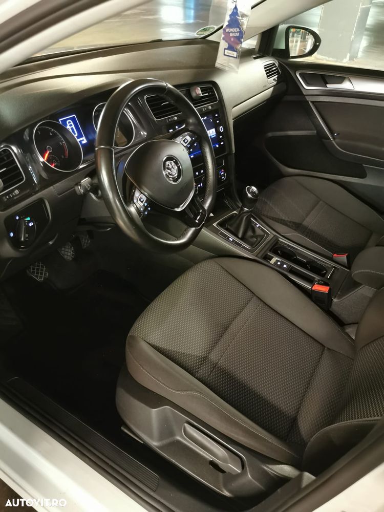 Volkswagen Golf 1.6 TDI SCR Trendline - 8