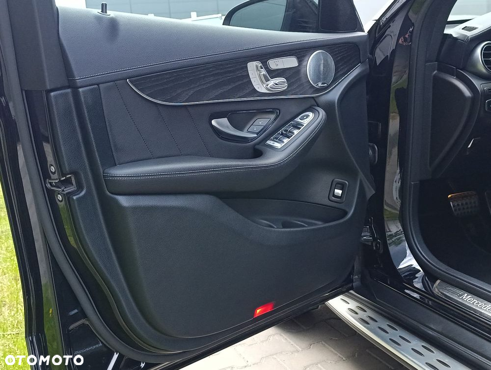 Mercedes-Benz GLC 300 d 4-Matic - 22