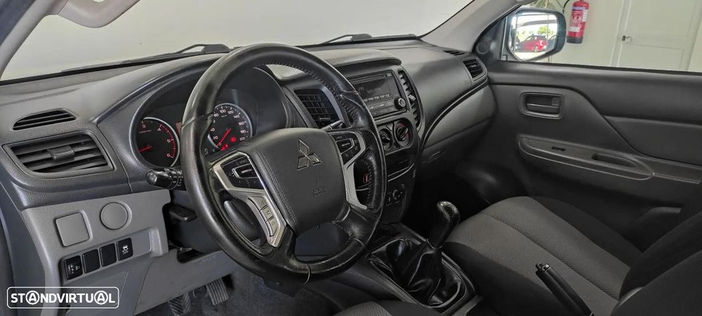 Mitsubishi L200 2.4 DI-D CD Invite 2WD - 18