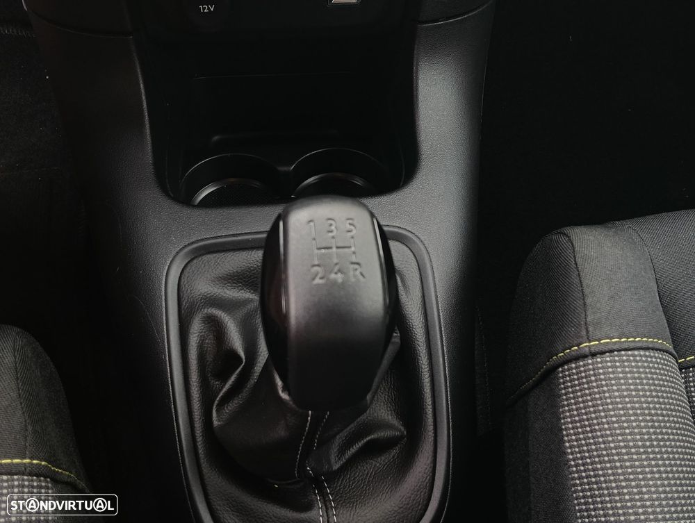 Citroën C3 1.2 PureTech Plus - 20