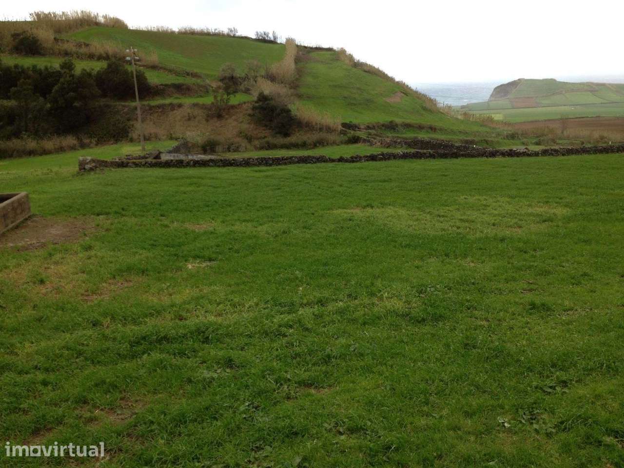 Terreno com área total de 83.580 m2, destinado a pastagem. - Grande imagem: 3/16