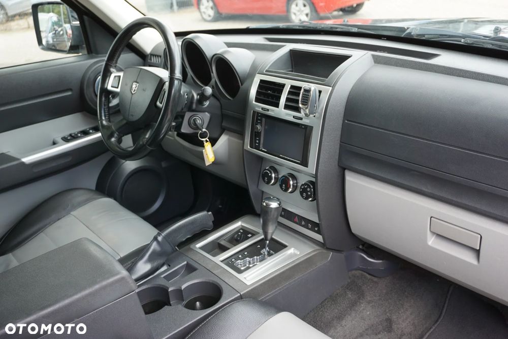Dodge Nitro 2.8 CRD DPF Automatik R/T - 17