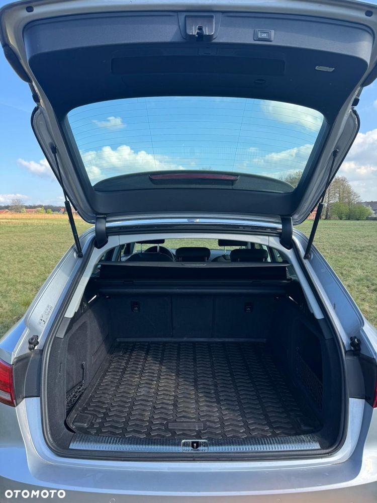 Audi A4 Avant 2.0 TDI DPF clean diesel Ambiente - 37