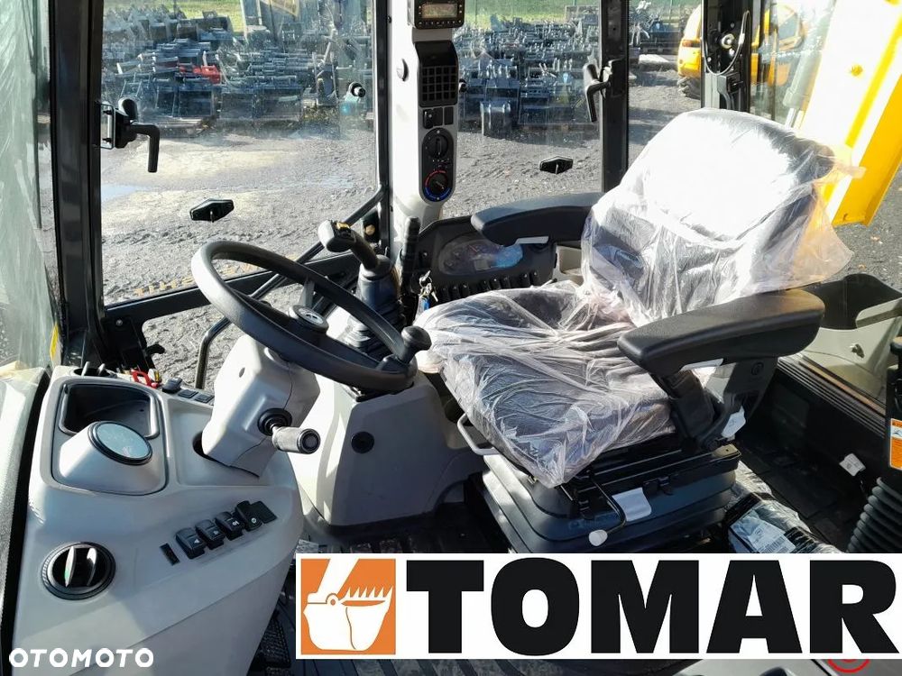 New Holland B115D 2025R JOYSTICK KLIMATYZACJA  B 115 D - 18