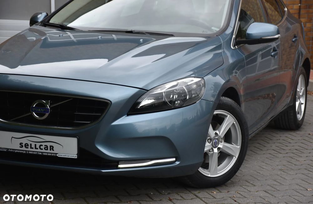 Volvo V40 D2 Momentum - 33