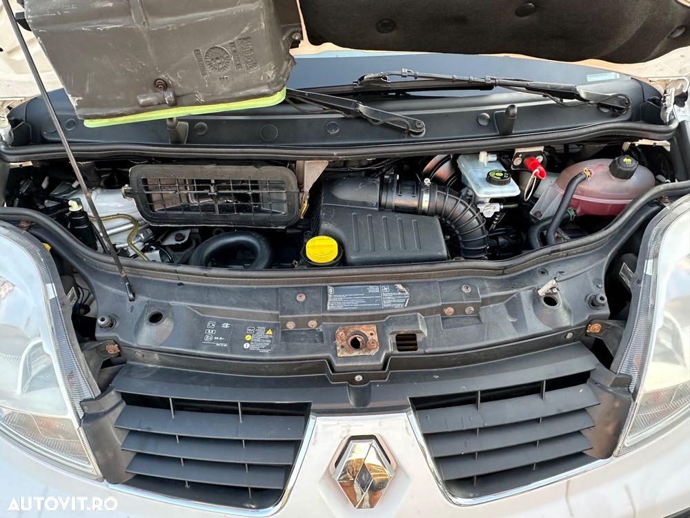 Renault Trafic - 14