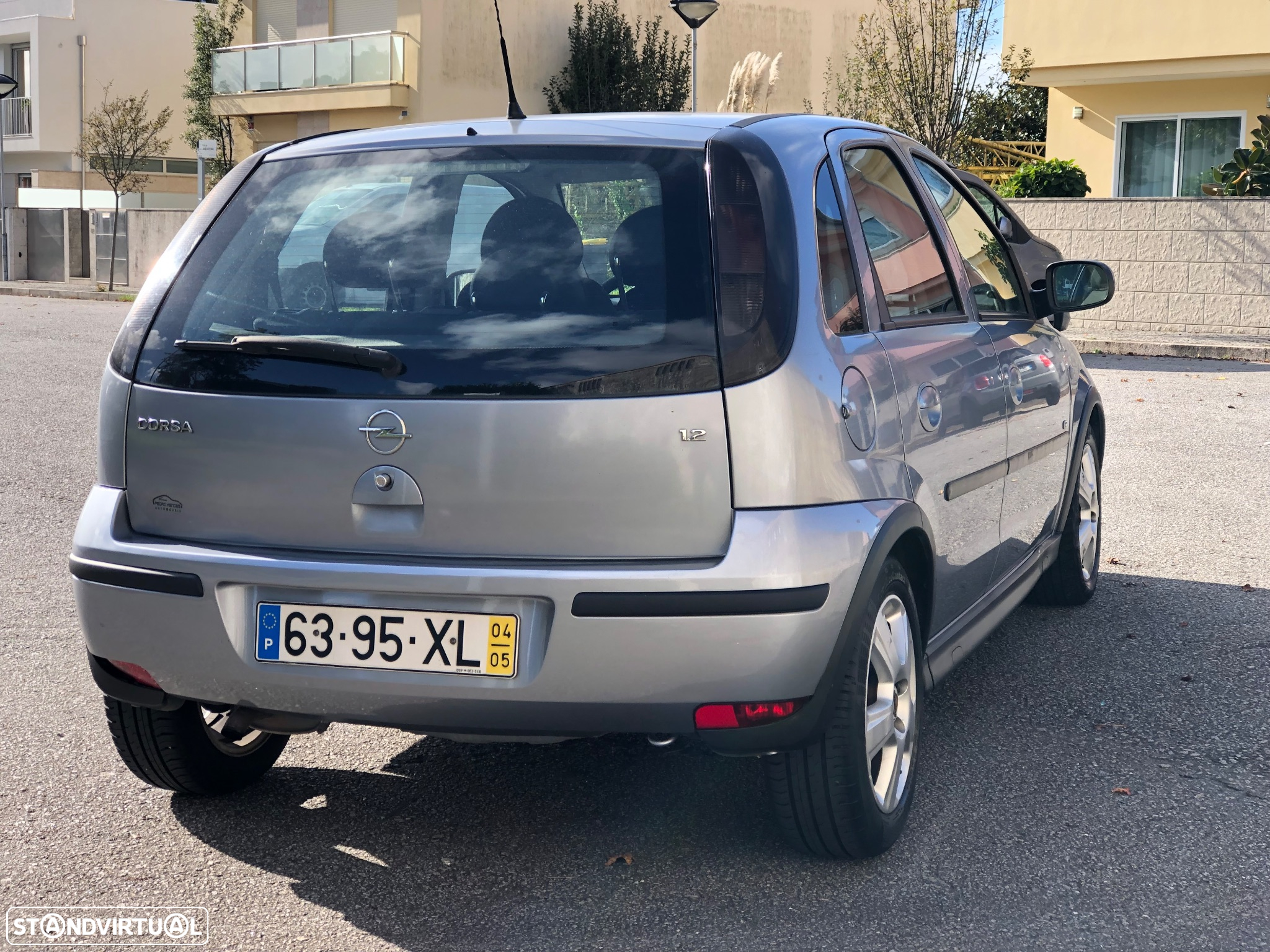 Opel Corsa 1.2 16V Elegance - 3