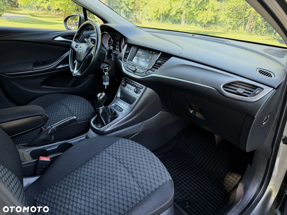 Opel Astra 1.4 T Enjoy - 16