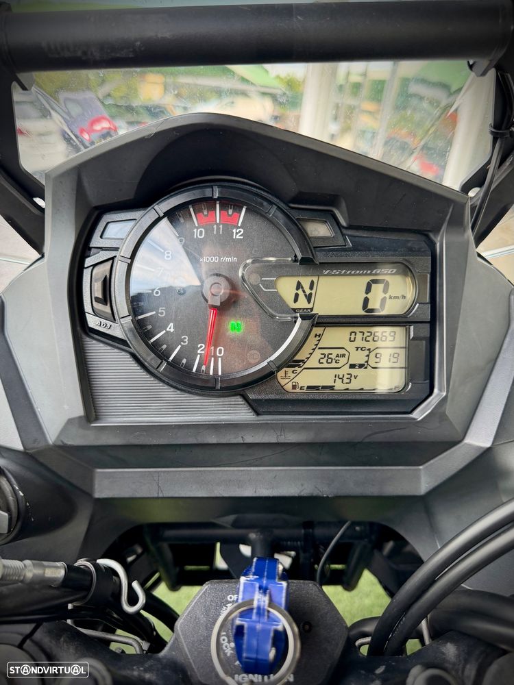 Suzuki v-strom - 9