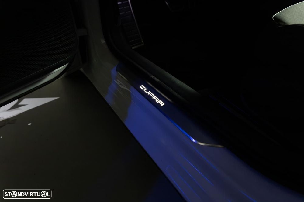 Cupra Leon ST 1.4 e-Hybrid MID DSG - 31