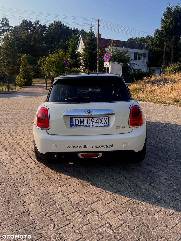 MINI Cooper Standard - 16