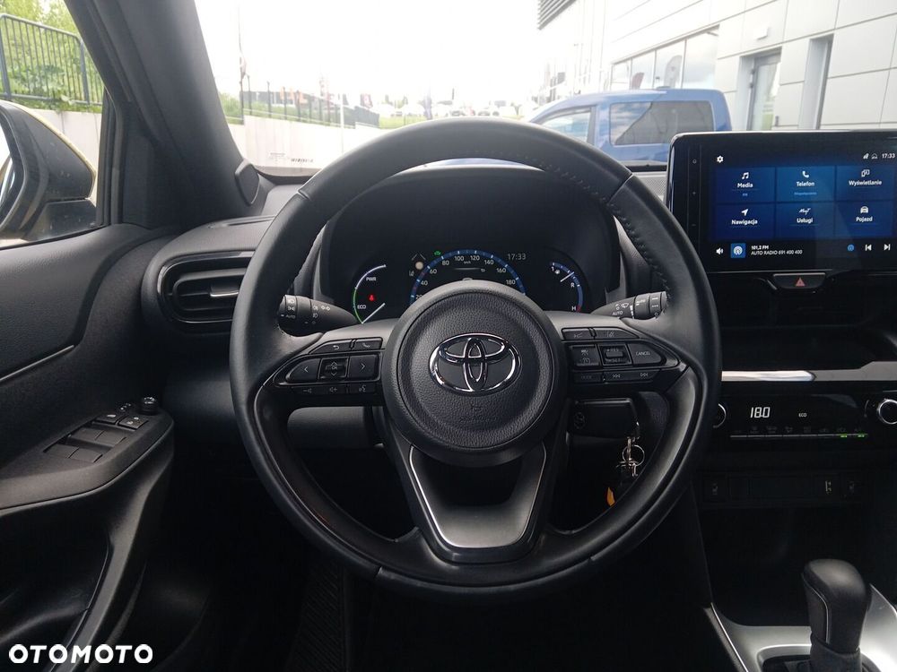 Toyota Yaris Cross - 16