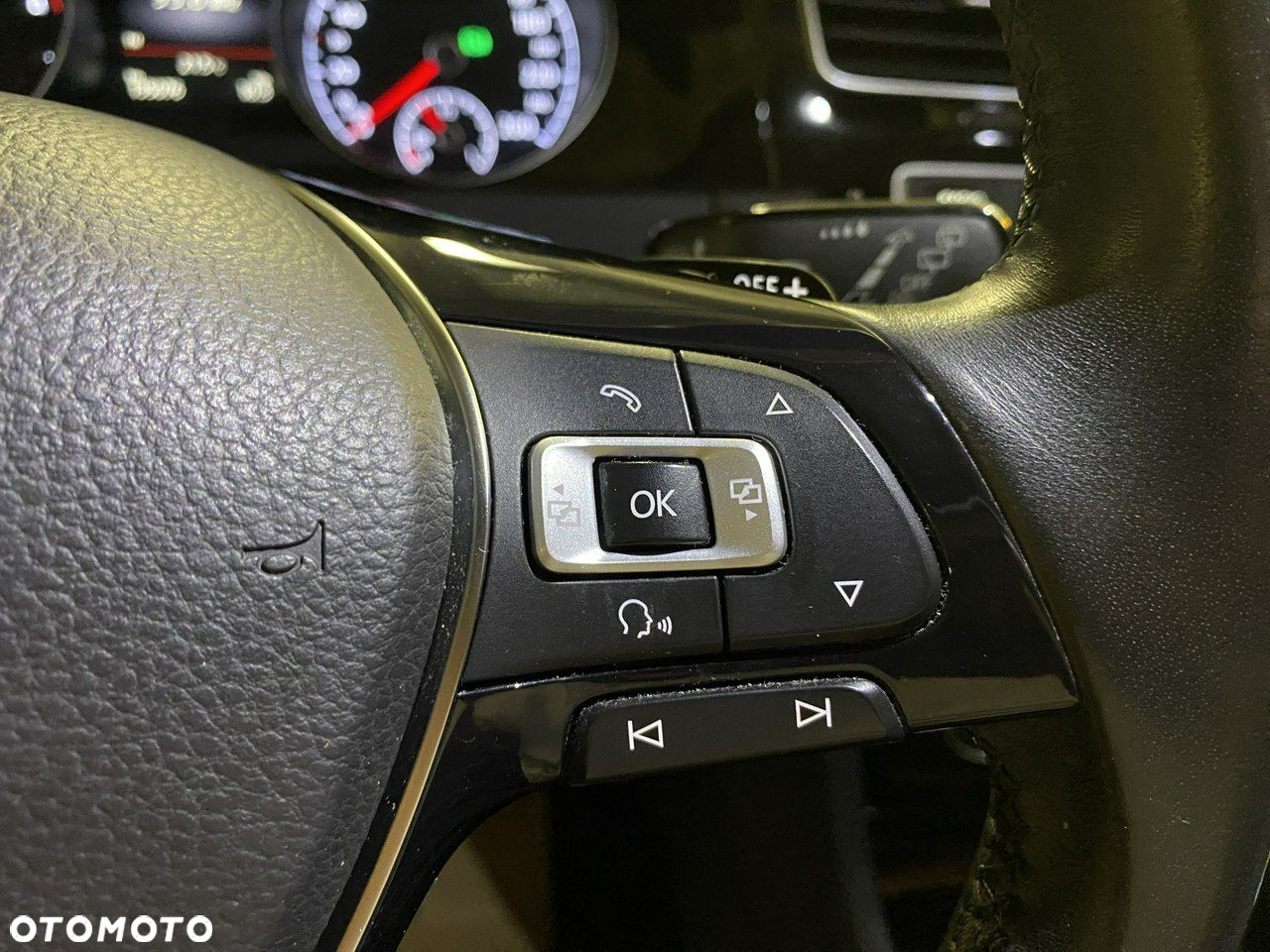 Volkswagen Golf - 17