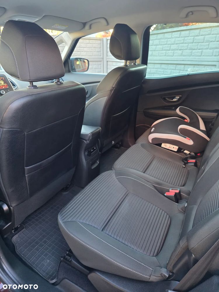 Renault Scenic - 10