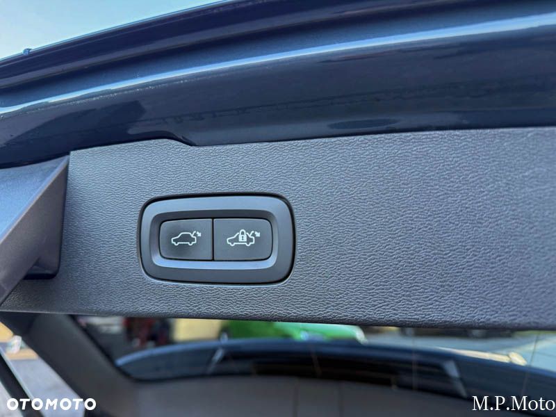 Volvo V60 T6 AWD Geartronic R-Design - 30