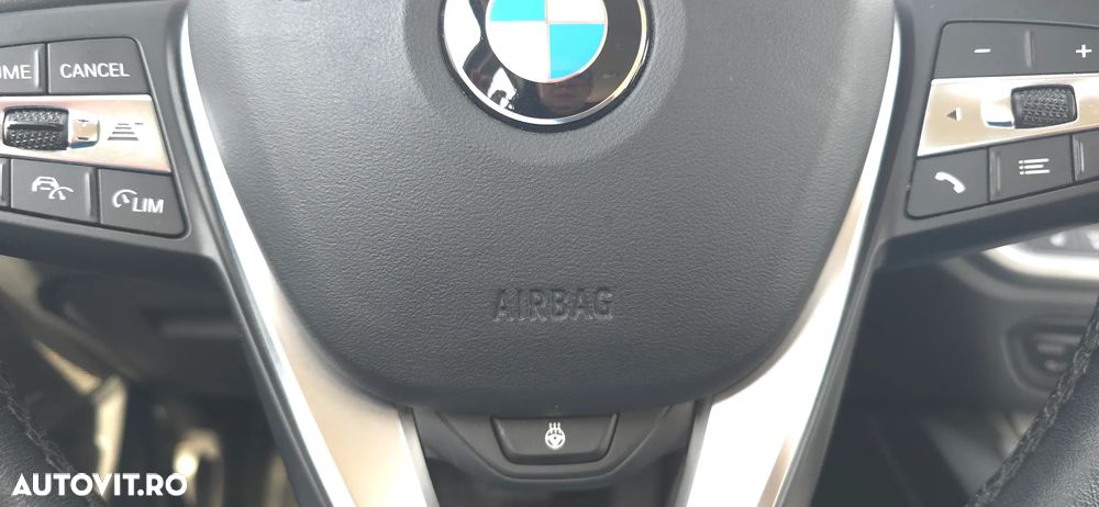 BMW Seria 3 330e Aut. Advantage - 14