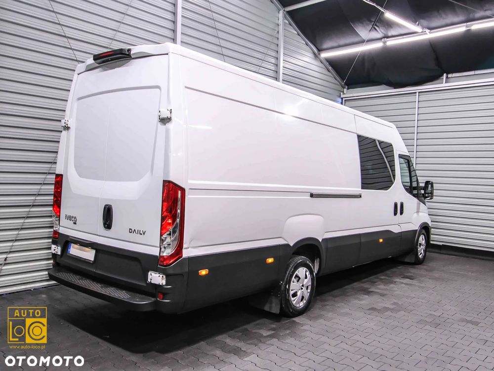 Iveco DAILY MAXI 3,0D 35S18 + BRYGADÓWKA 7 OSÓB - HAUSER !!! - 3
