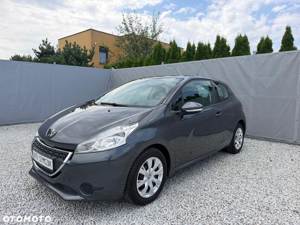 Peugeot 208 1.2 PureTech Active - 12