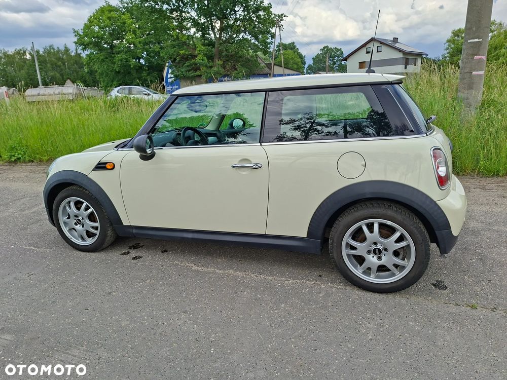 MINI ONE Standard - 18