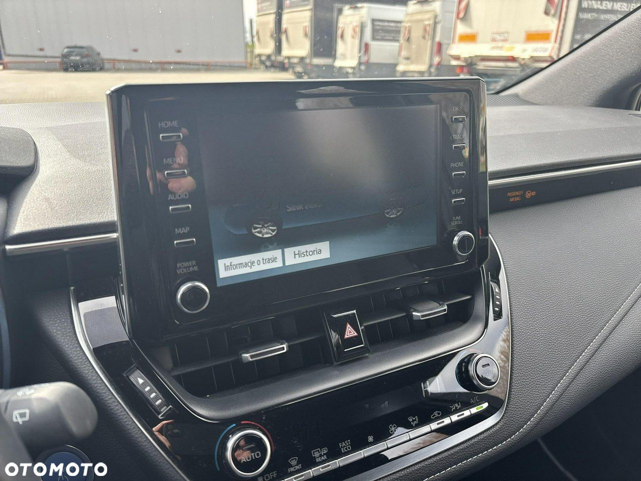 Toyota Corolla - 22
