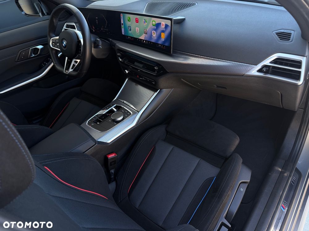 BMW Seria 3 330i xDrive M Sport - 31