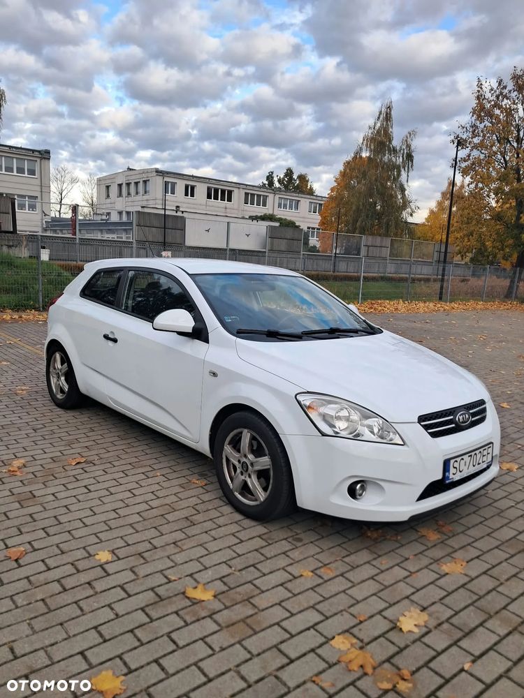 Kia ProCeed - 1