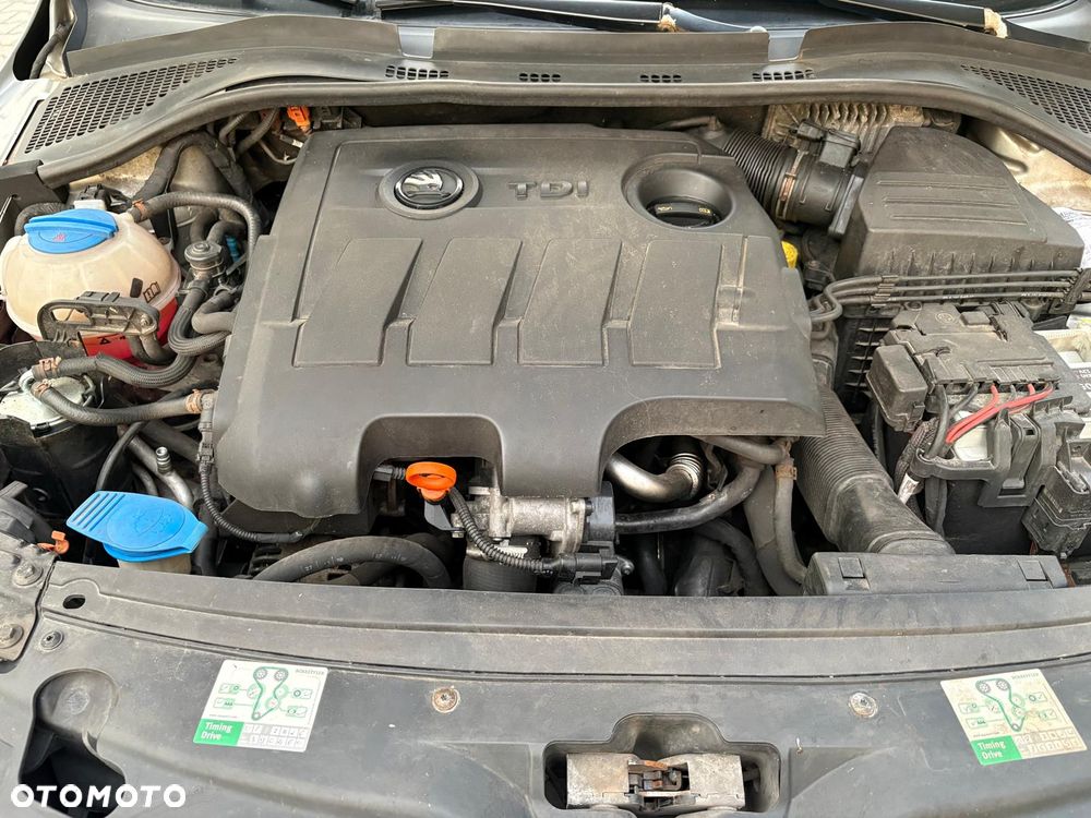 Skoda RAPID 1.6 TDI DPF Ambition - 16
