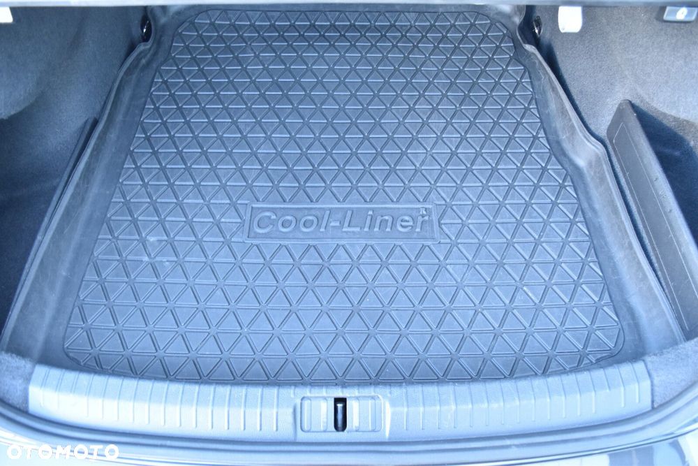 Volkswagen Passat - 39