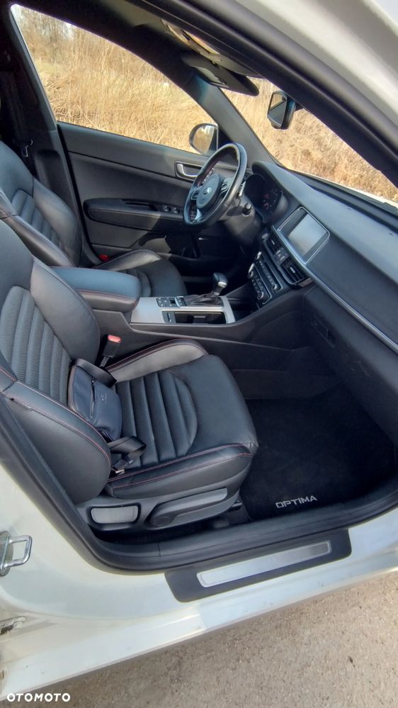 Kia Optima Sportagon 1.7 CRDI DCT GT Line - 32