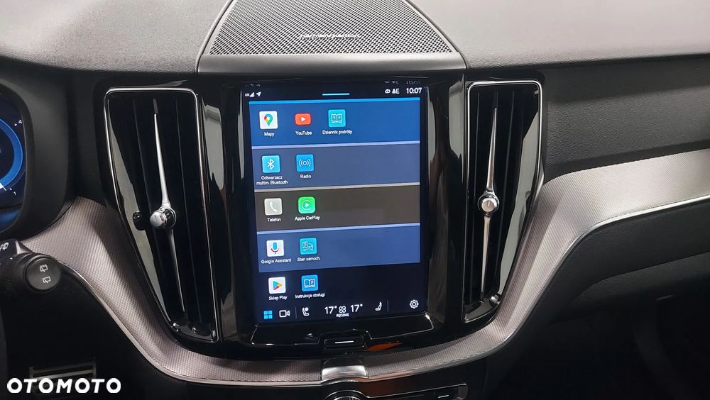 Volvo XC 60 B4 D Plus Dark - 19