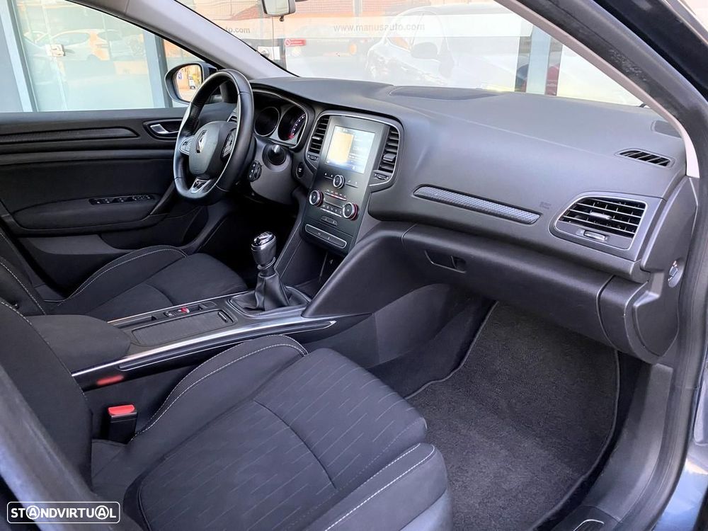 Renault Mégane 1.5 Blue dCi Limited - 10