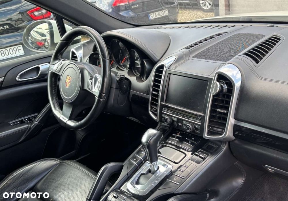 Porsche Cayenne - 13
