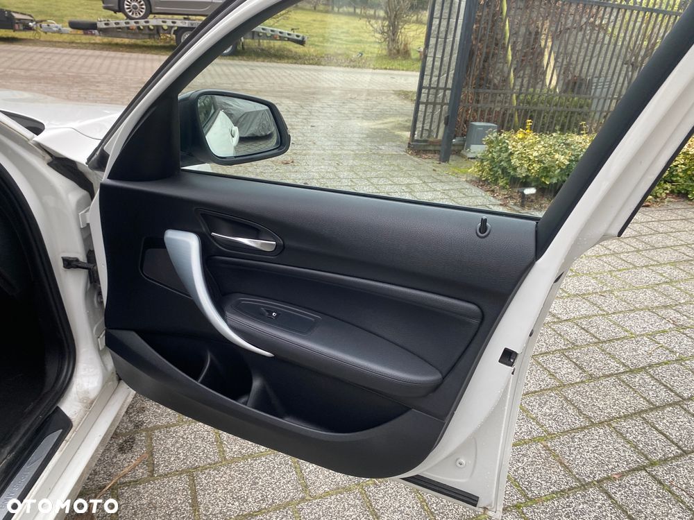 BMW Seria 1 120d BluePerformance Urban Line - 27