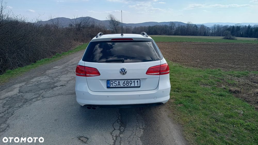 Volkswagen Passat 2.0 TDI Comfortline DSG - 13