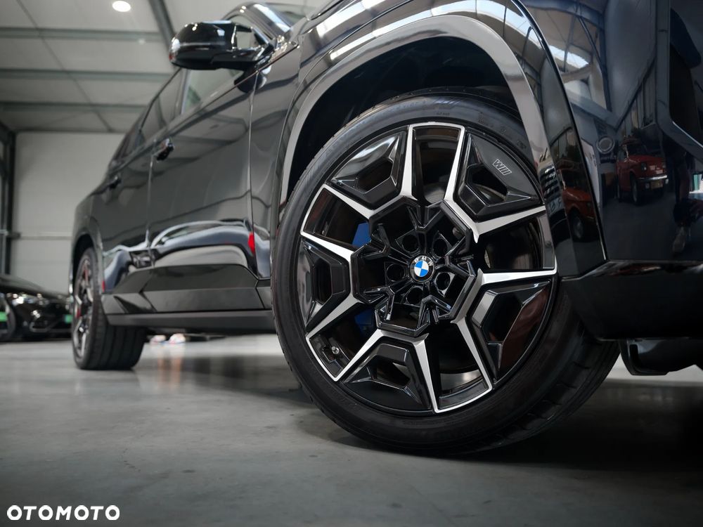BMW XM PHEV sport - 13