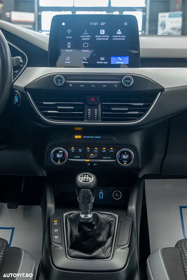 Ford Focus 1.0 EcoBoost Titanium - 5