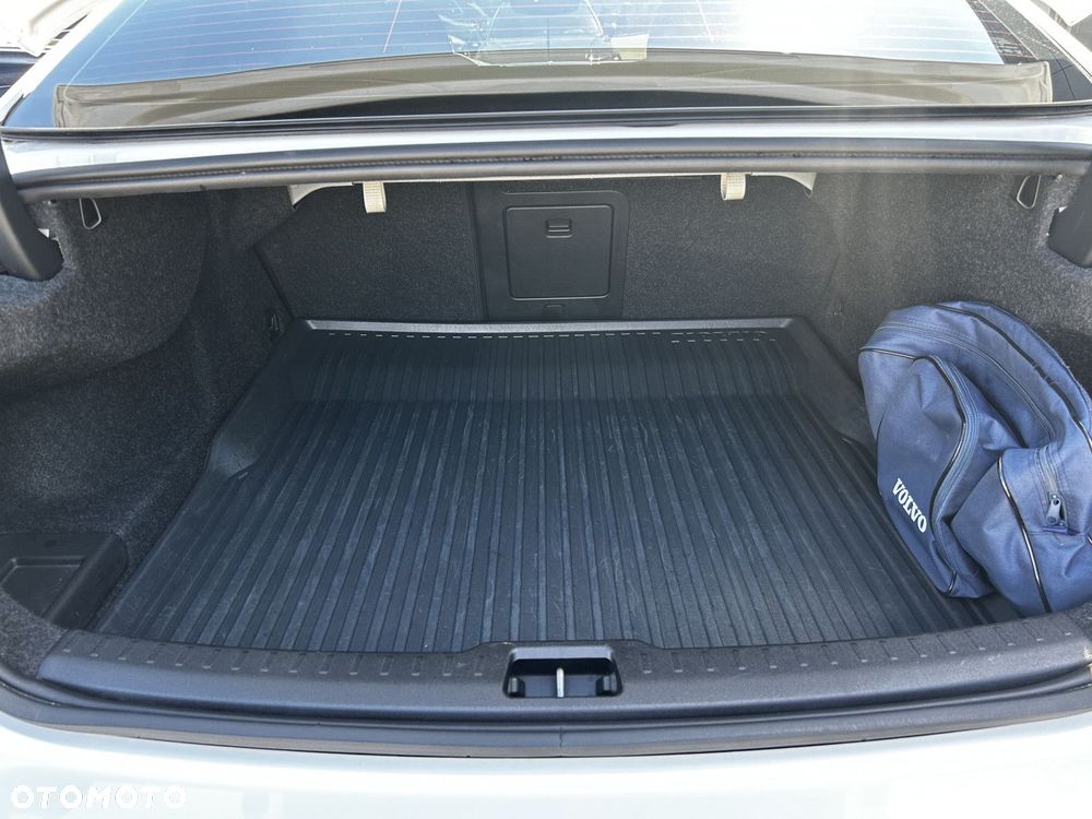 Volvo S60 - 17